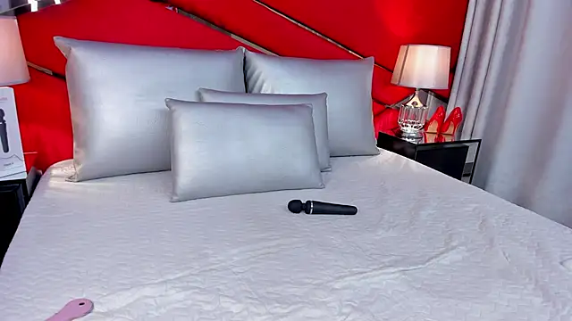 Snapshot of AdeleGray chatting on February 14, 2:54 pm AdeleGray online show from February 14, 2:54 pm