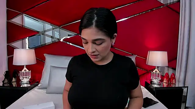 Snapshot of AdeleGray chatting on February 24, 12:16 pm AdeleGray online show from February 24, 12:16 pm