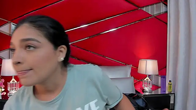 Snapshot of AdeleGray chatting on March 6, 11:58 am AdeleGray online show from March 6, 11:58 am