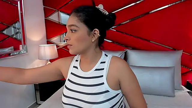 Snapshot of AdeleGray chatting on March 12, 11:53 am AdeleGray online show from March 12, 11:53 am