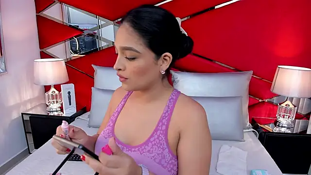 Snapshot of AdeleGray chatting on March 16, 12:33 pm AdeleGray online show from March 16, 12:33 pm