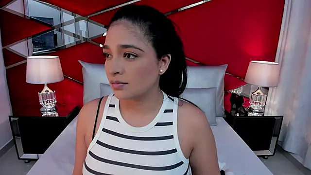 Snapshot of AdeleGray chatting on September 13, 11:43 am AdeleGray online show from September 13, 11:43 am