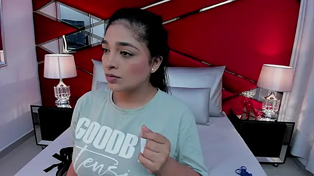 Snapshot of AdeleGray chatting on September 19, 11:44 am AdeleGray online show from September 19, 11:44 am