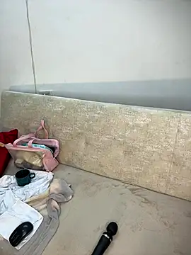 AdeleGray online show from December 19, 11:17 am