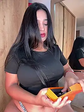 AdeleGray online show from July 19, 11:36 am