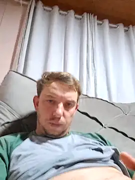 Snapshot of BimodalMood chatting on May 19, 1:56 am BimodalMood online show from May 19, 1:56 am