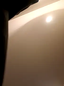 EE9EE9 online show from January 8, 12:40 pm