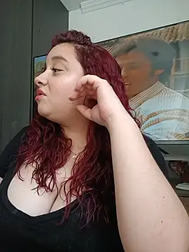 Snapshot of CURVY-HORNY chatting on June 3, 9:20 pm CURVY-HORNY online show from June 3, 9:20 pm