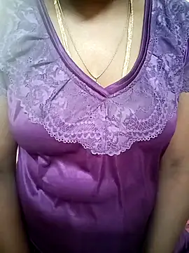 Snapshot of Cute-chinny chatting on January 17, 10:44 am Cute-chinny online show from January 17, 10:44 am