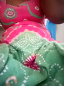 Snapshot of Cute-chinny chatting on January 28, 8:14 am Cute-chinny online show from January 28, 8:14 am