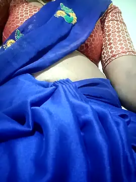 Snapshot of Cute-chinny chatting on February 7, 1:11 pm Cute-chinny online show from February 7, 1:11 pm