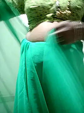 Snapshot of Cute-chinny chatting on February 8, 4:14 am Cute-chinny online show from February 8, 4:14 am