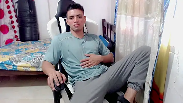 danilo302209 online show from January 21, 2:15 pm