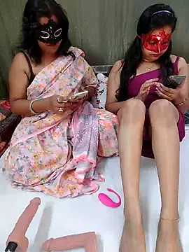 Snapshot of hottbabycam chatting on April 19, 3:44 pm hottbabycam online show from April 19, 3:44 pm