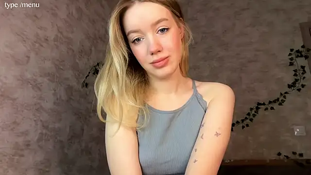 cutiemia0 online show from May 28, 2:09 am