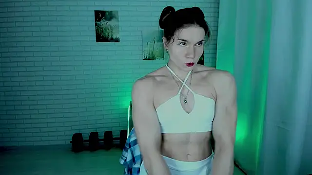 Lisa Ray online show from December 14, 4:45 pm