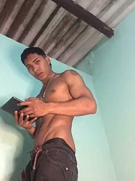 maximo vega newv online show from January 9, 6:15 pm