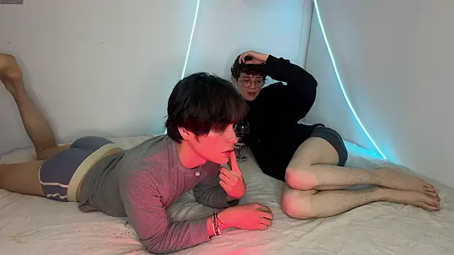 mapleg online show from October 16, 11:28 pm