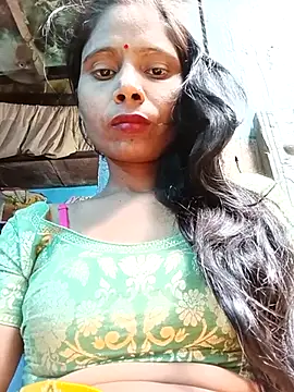 Snapshot of Kajal__Mehra chatting on April 7, 7:09 am Kajal Mehra online show from April 7, 7:09 am