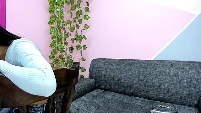 dakota-bright01 online show from February 17, 12:59 pm