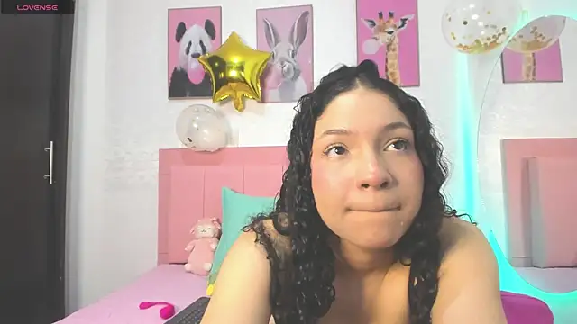 amandalee01 online show from February 2, 2:34 pm