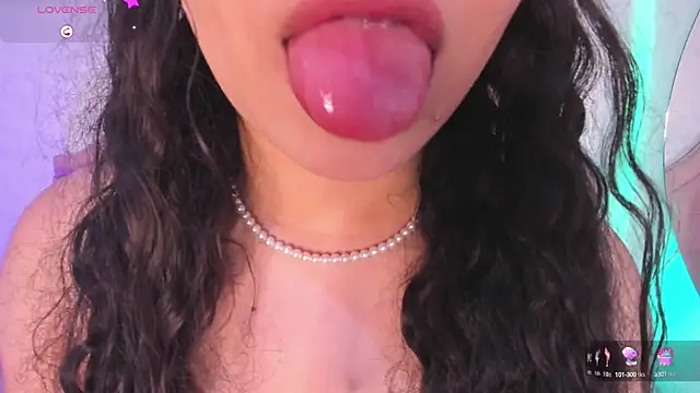 amandalee01 online show from September 19, 7:25 pm