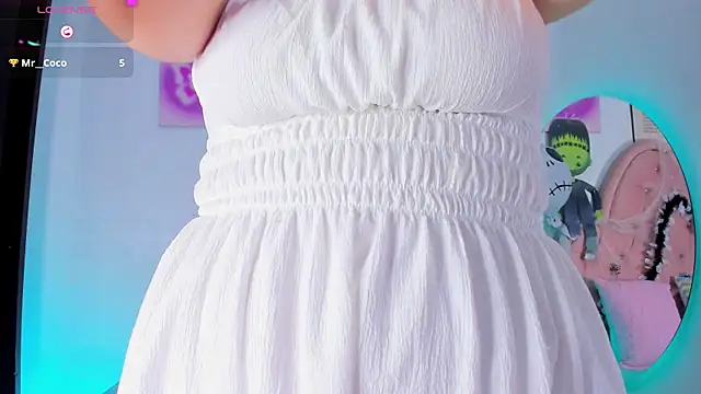 amandalee01 online show from October 24, 7:10 pm