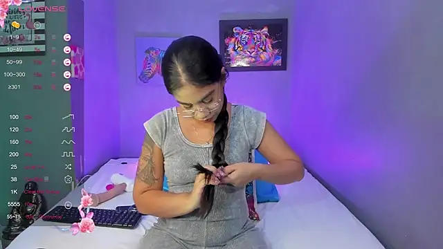 PammelaRoss1 online show from February 13, 5:09 pm