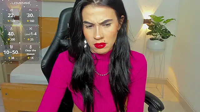 Snapshot of stephanya_ chatting on February 15, 10:21 pm stephanya  online show from February 15, 10:21 pm