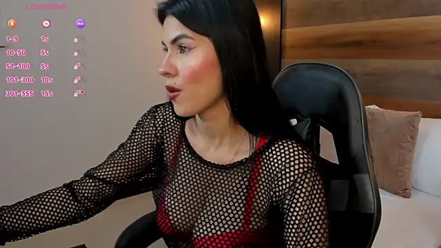 stephanya  online show from November 8, 7:01 pm