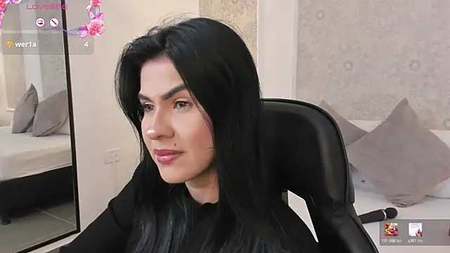 stephanya  online show from May 19, 7:31 pm