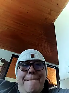 Darly Gomez online show from November 26, 1:23 pm