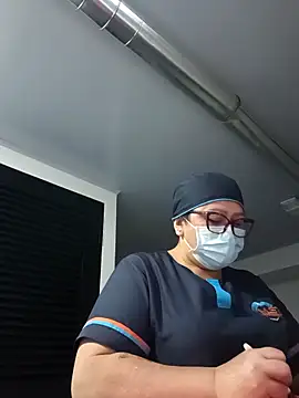 Darly Gomez online show from February 5, 6:01 pm