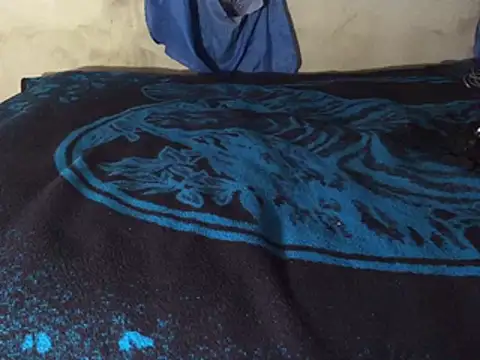 Snapshot of manuamador chatting on February 7, 4:27 am manuamador online show from February 7, 4:27 am