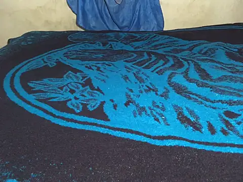 Snapshot of manuamador chatting on February 22, 3:34 am manuamador online show from February 22, 3:34 am