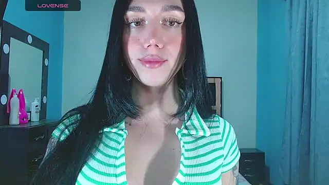 karla zambrano online show from May 3, 7:20 pm