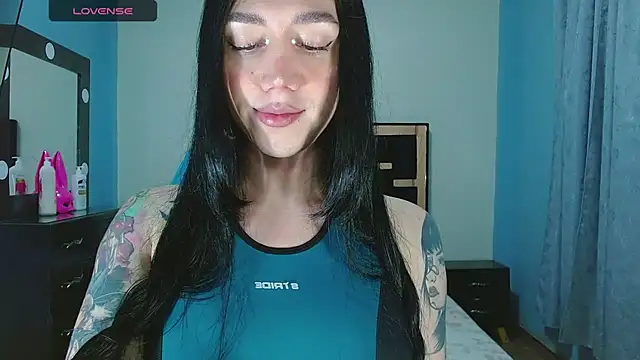 karla zambrano online show from May 28, 2:31 am