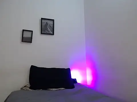 Snapshot of aria_jhonsson chatting on January 3, 3:05 am aria jhonsson online show from January 3, 3:05 am