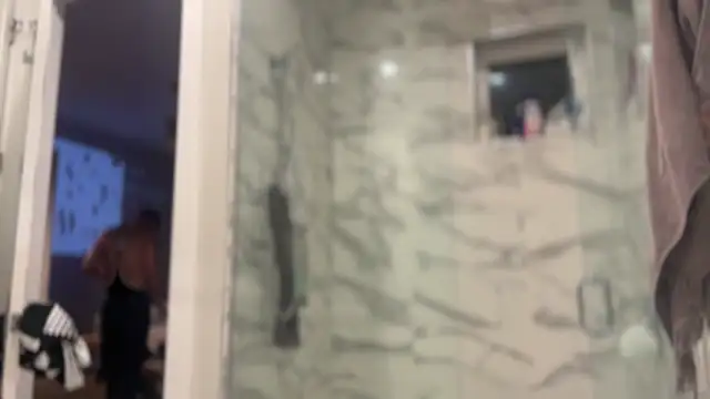 69woodinson online show from December 3, 8:12 am