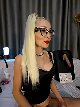 Milforja online show from November 27, 7:05 pm