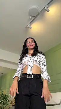 SHARONN     online show from July 18, 7:39 pm