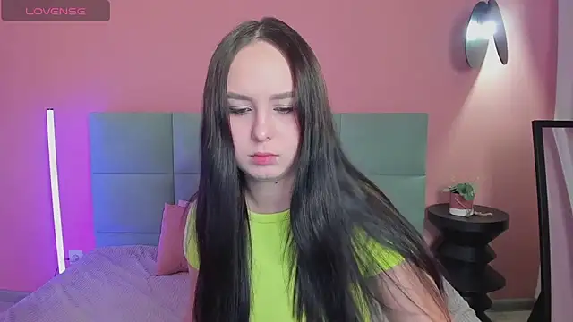 Snapshot of BeatriceReeves chatting on November 29, 1:08 am BeatriceReeves online show from November 29, 1:08 am