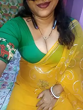Sexy Mona Bhabhi online show from November 20, 6:07 pm