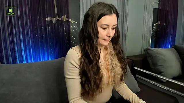 Ishtar Divine online show from March 12, 10:37 am
