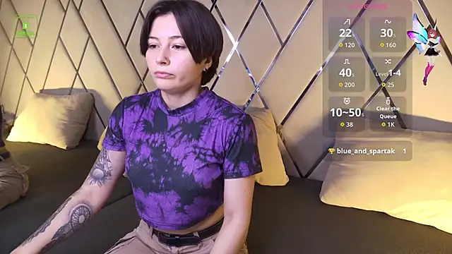 Ishtar Divine online show from October 15, 4:23 am