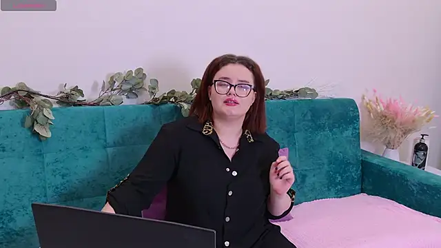 Jessica Joy online show from December 10, 2:16 am