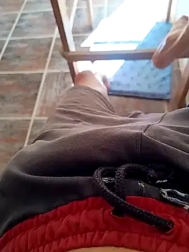 Snapshot of paubabando_ chatting on February 3, 12:47 pm paubabando online show from February 3, 12:47 pm