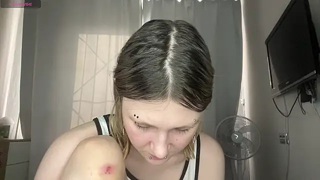 MoiraHavins online show from March 27, 6:08 am