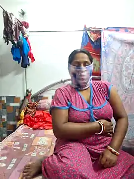 Snapshot of Real_Desi_Couple chatting on December 15, 4:48 pm Real Desi Couple online show from December 15, 4:48 pm