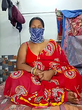 Snapshot of Real_Desi_Couple chatting on December 22, 5:10 pm Real Desi Couple online show from December 22, 5:10 pm